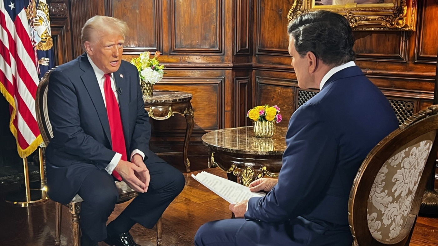 Super Bowl LVII: Trumpův vzhled a další události