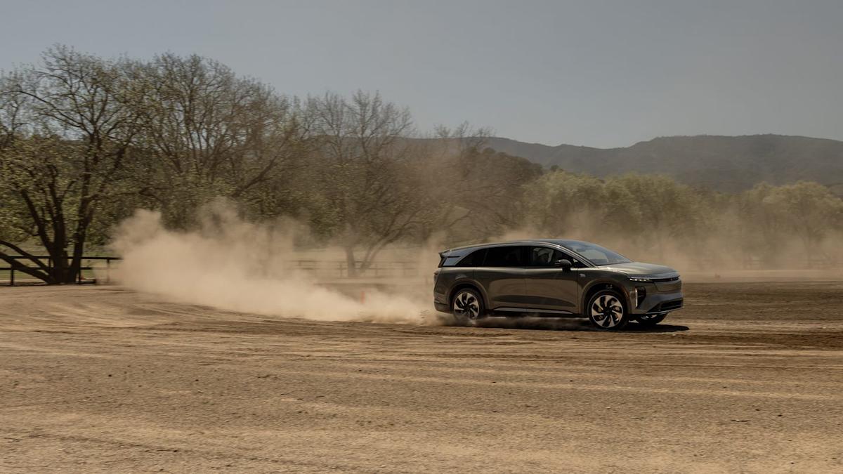 Lucid Gravity: Úspěšné druhé kolo elektromobilové hry