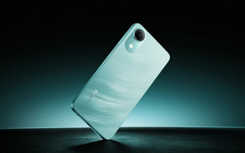 Vivo T5e: Hromotluk za lidovou cenu, který se nezalekne vody ani tmy
